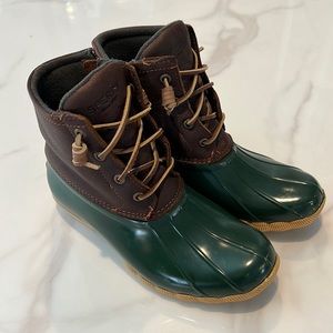 Sperry boot size 6.5